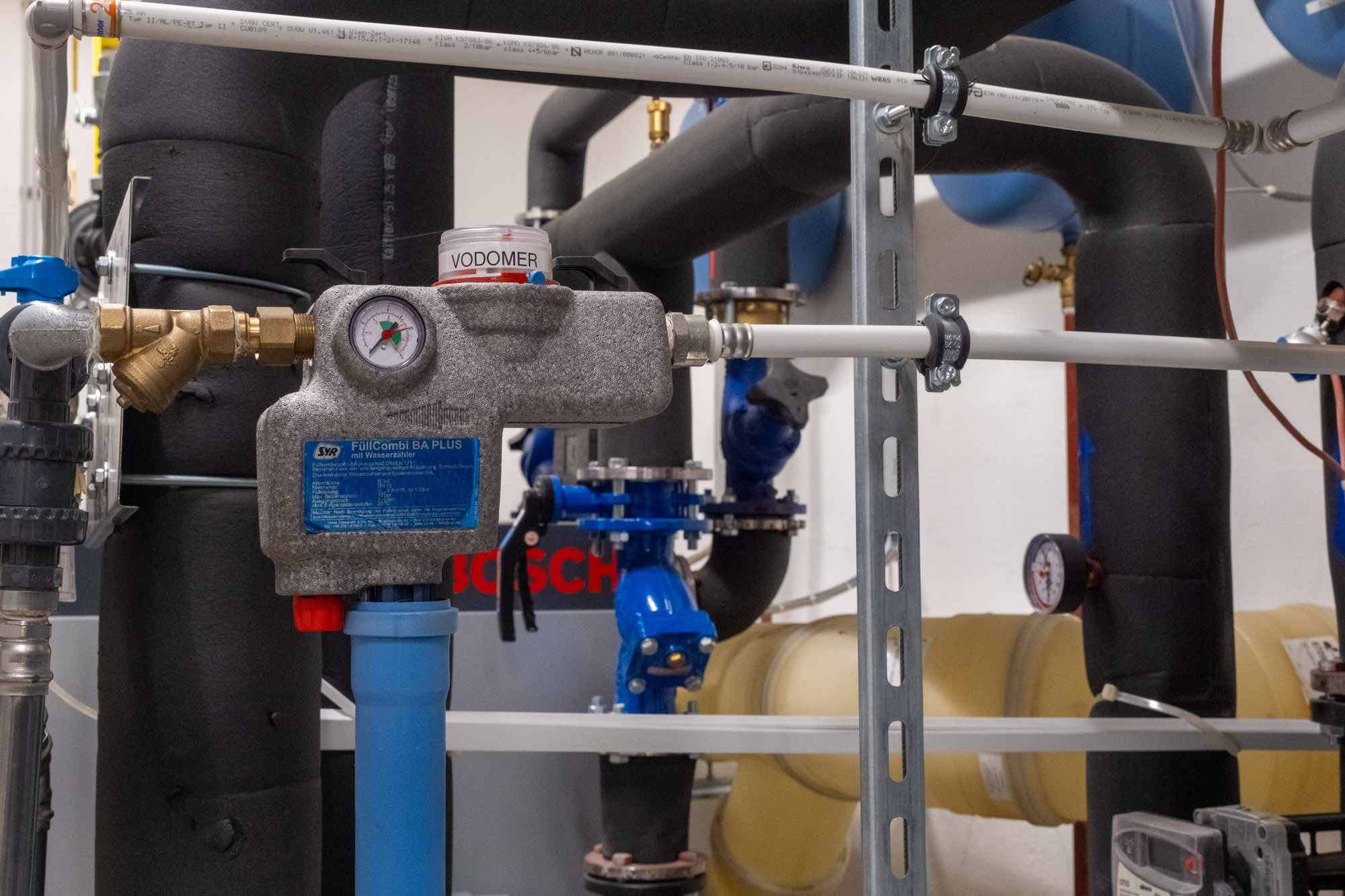 Industrijski sistem za pripravo vode, filtracijo in mehčanje